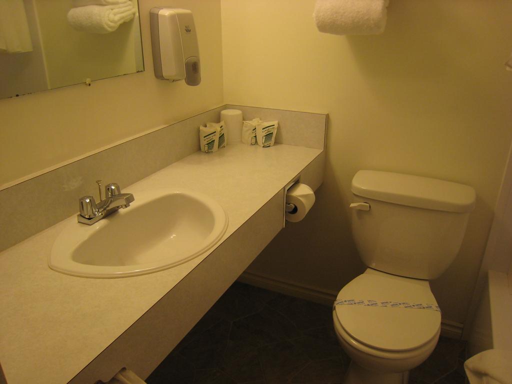Downtowner Motor Inn Creston Zimmer foto