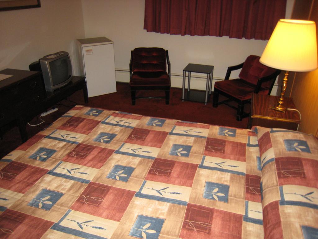 Downtowner Motor Inn Creston Zimmer foto