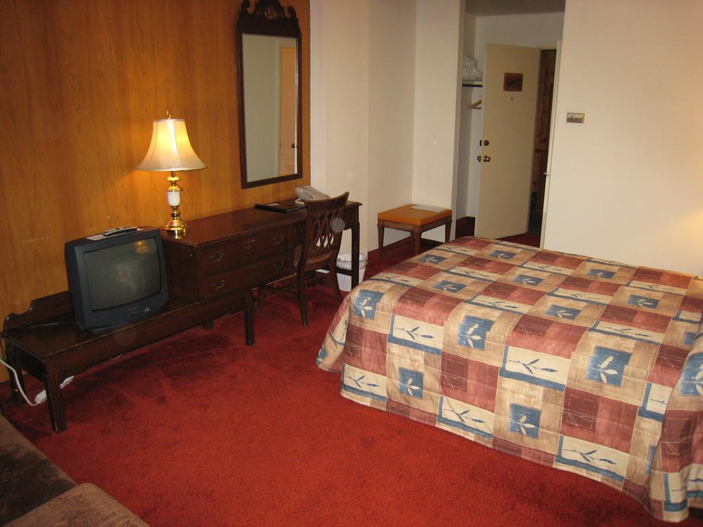 Downtowner Motor Inn Creston Zimmer foto