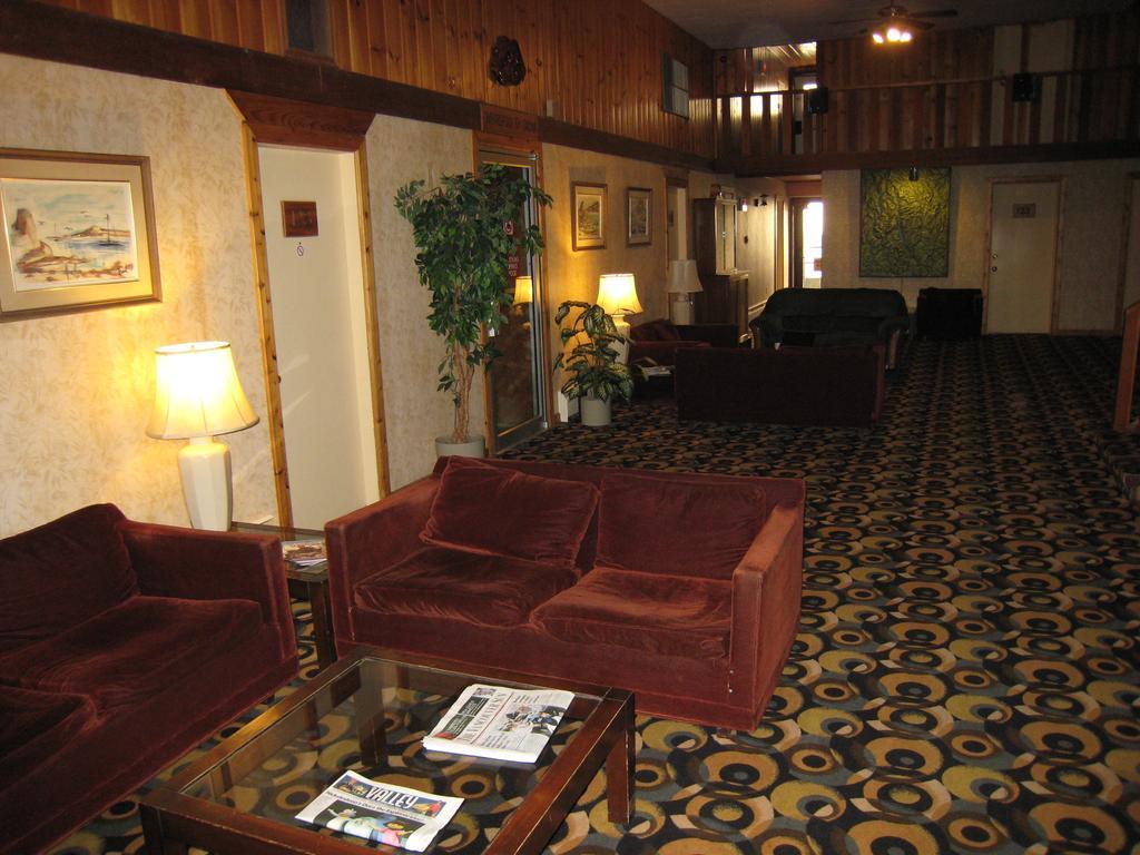 Downtowner Motor Inn Creston Exterior foto